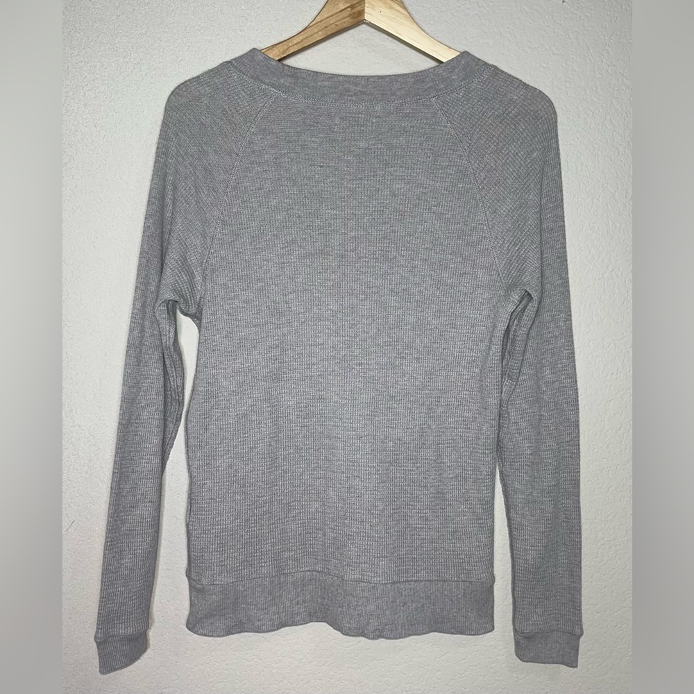 Aritzia TNA Andrews Waffle Knit Thermal Gray Size XXS - Picture 2 of 7